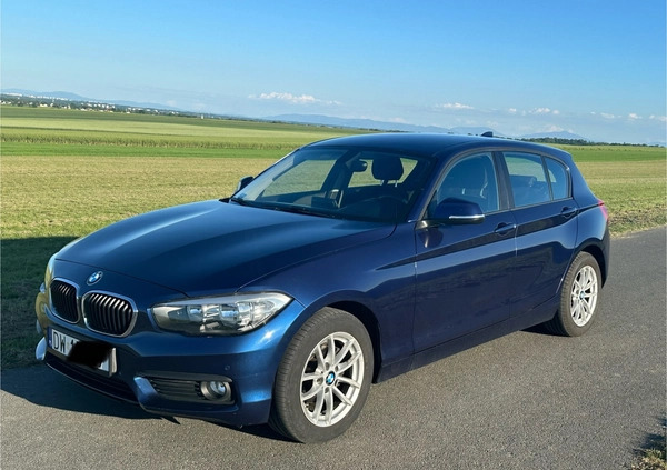 BMW Seria 1 cena 48500 przebieg: 136000, rok produkcji 2018 z Siewierz małe 56